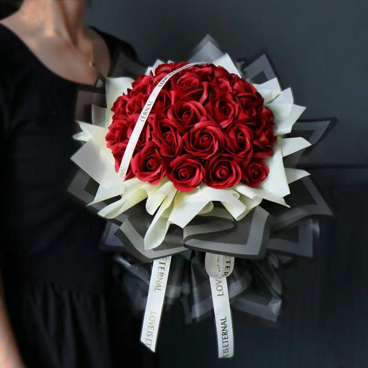 LoveBloom Gift Bouquet